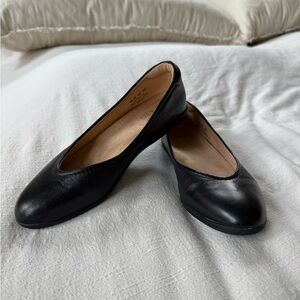 Naturalizer Classic Black Flats